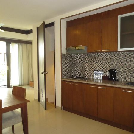 เซมินยาค ทาวน์ เฮาส์ Aparthotel เซมินยัค ภายนอก รูปภาพ