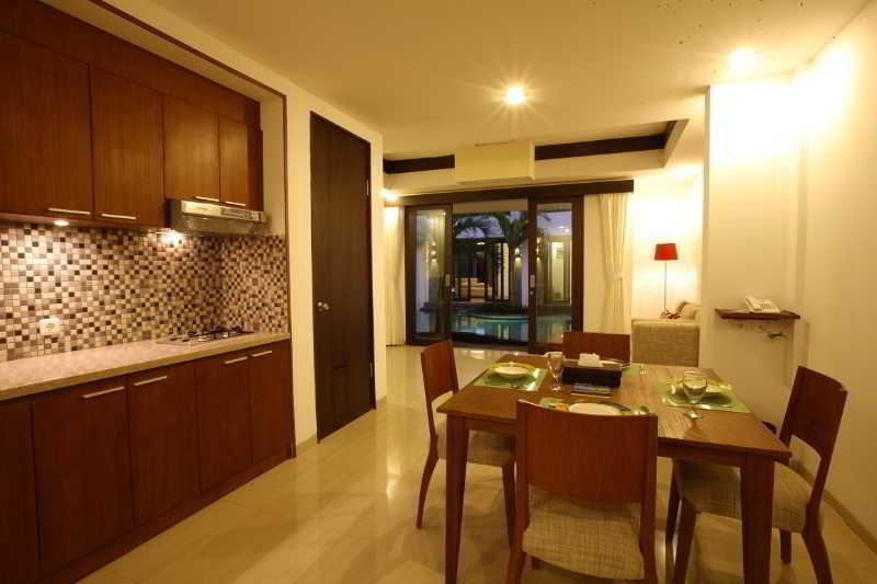 เซมินยาค ทาวน์ เฮาส์ Aparthotel เซมินยัค ภายนอก รูปภาพ